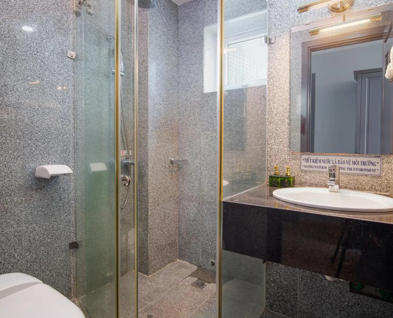 Chill Place Hotel 다낭 4*,  베트남