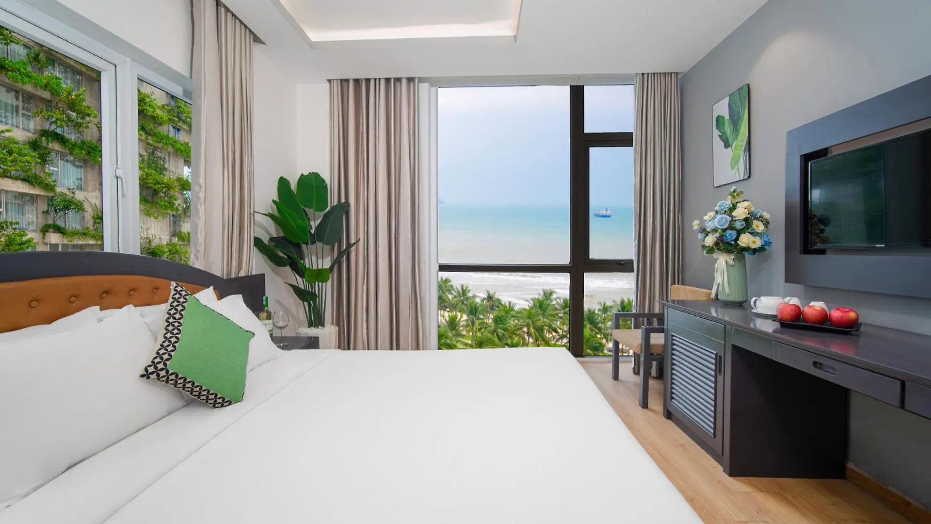 Chill Place Hotel Da Nang 4*,