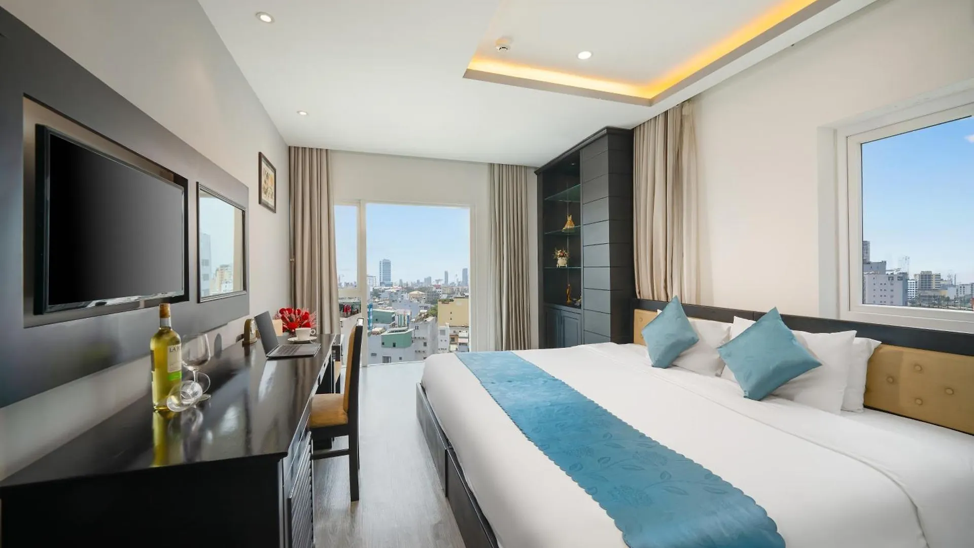 Chill Place Hotel Da Nang 4*,  Vietnam
